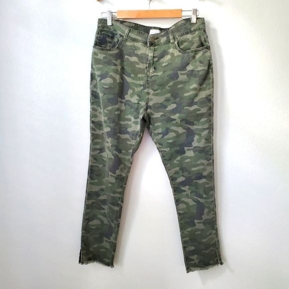 Mud Pie Pants - Mud Pie Rory women's camo raw hem crop jeans pants L